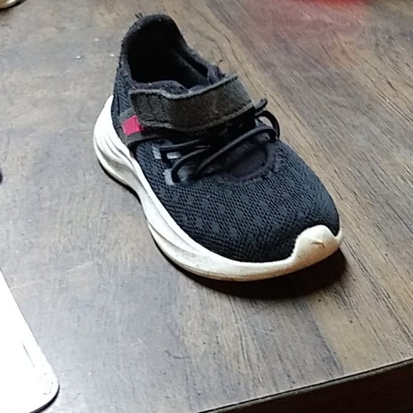 Shoes - Picture 2 of 4